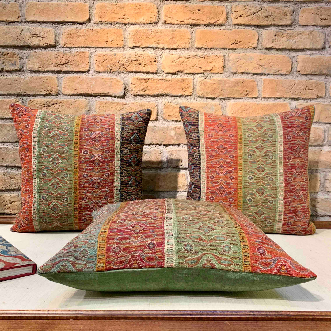 Antique Sivas Antique Pillow Cover (Torio)