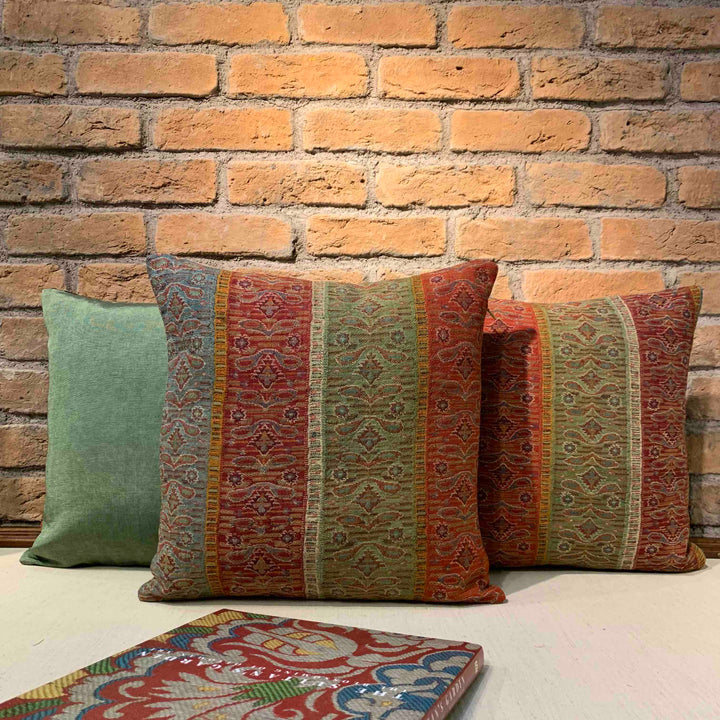 Antique Sivas Antique Pillow Cover (Torio)